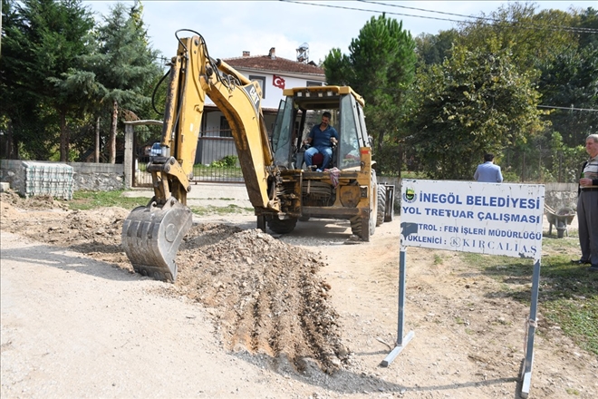 TÜFEKÇİKONAK´TA PARKE TAŞI UYGULAMASI BAŞLADI